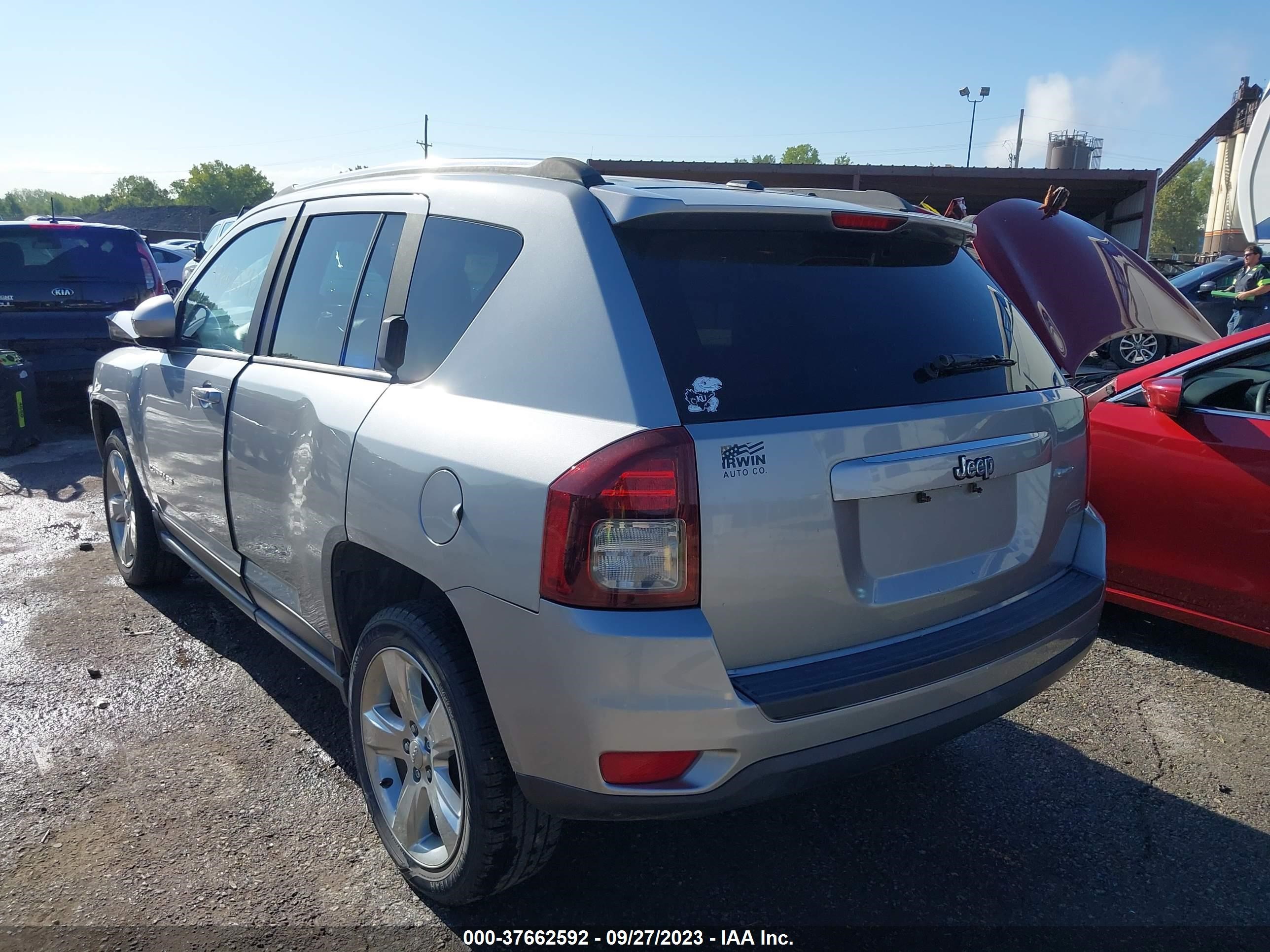 Photo 2 VIN: 1C4NJCEB2ED737568 - JEEP COMPASS 