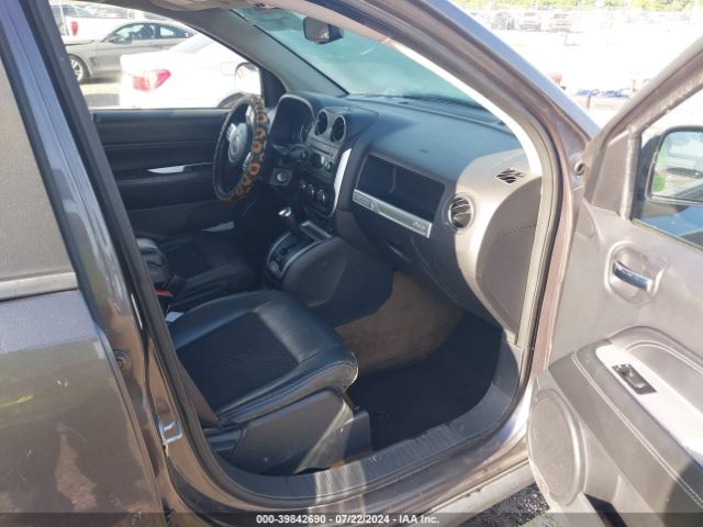 Photo 4 VIN: 1C4NJCEB3GD664472 - JEEP COMPASS 