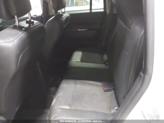 Photo 7 VIN: 1C4NJCEB4GD543448 - JEEP COMPASS 