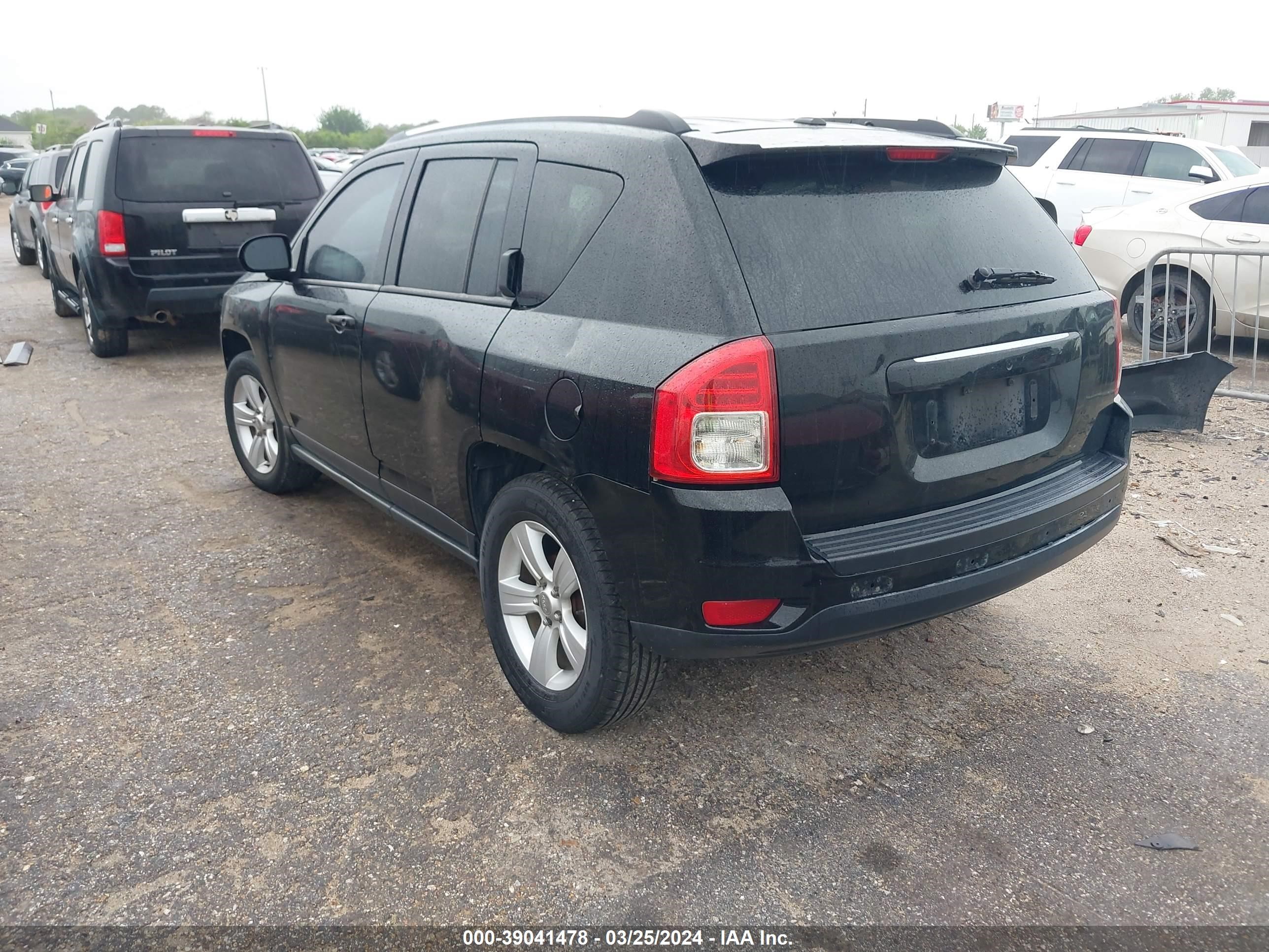 Photo 2 VIN: 1C4NJCEB7ED692014 - JEEP COMPASS 