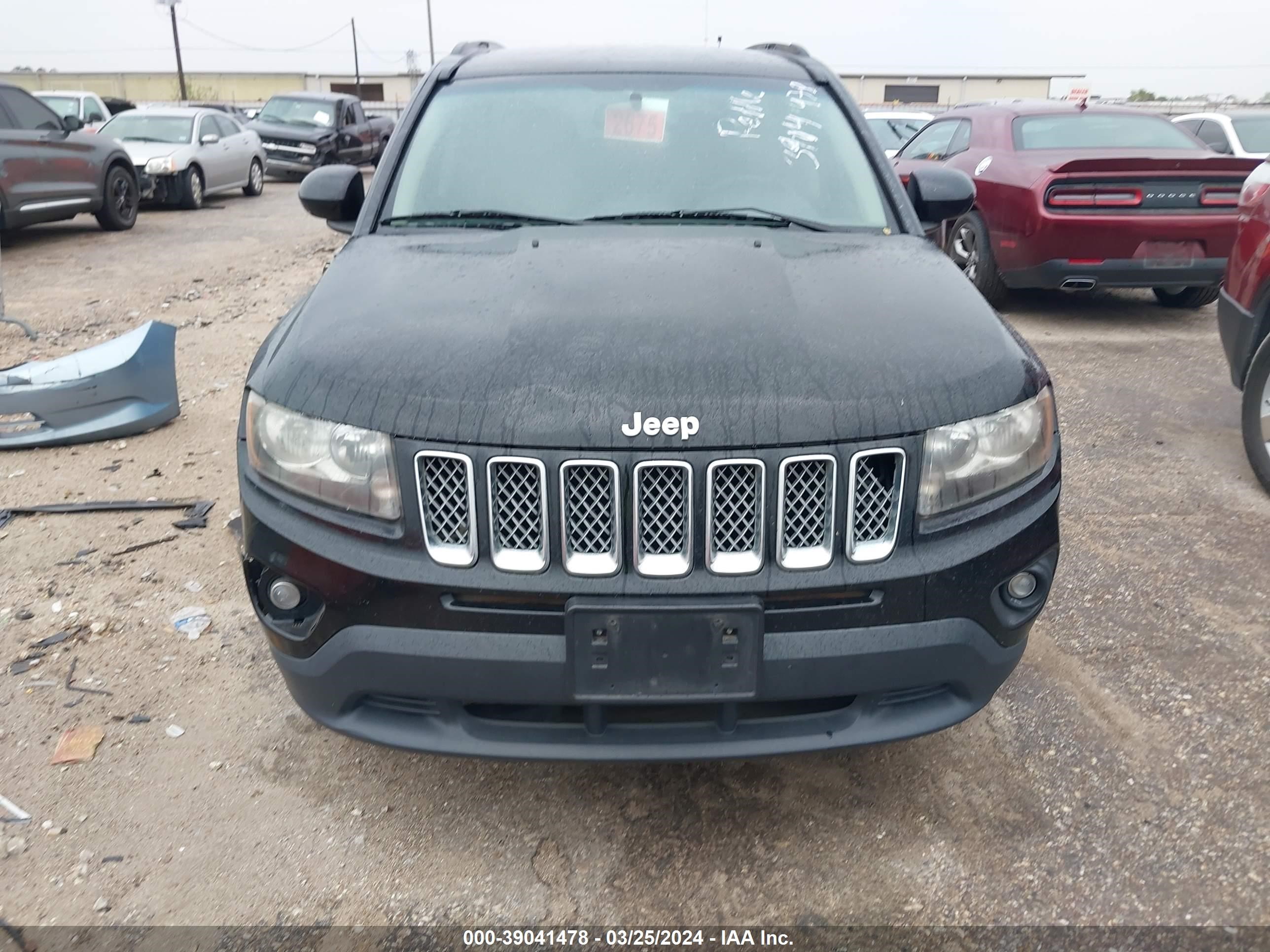 Photo 5 VIN: 1C4NJCEB7ED692014 - JEEP COMPASS 