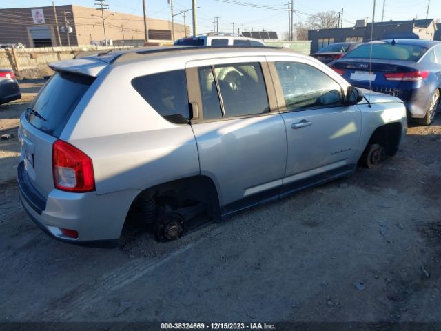 Photo 3 VIN: 1C4NJCEB8CD683951 - JEEP COMPASS 