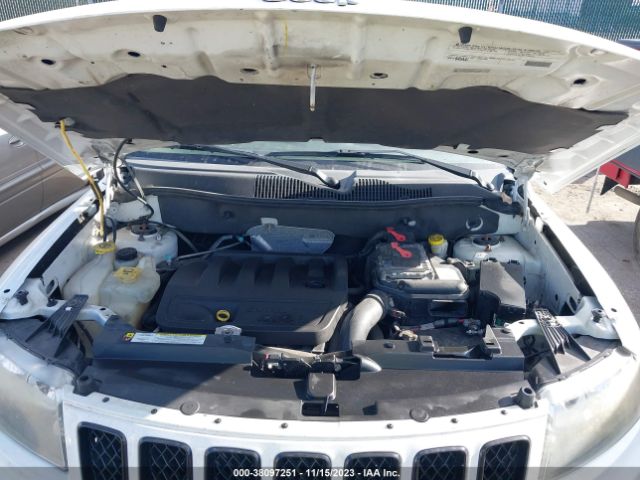 Photo 9 VIN: 1C4NJCEBXCD716030 - JEEP COMPASS 