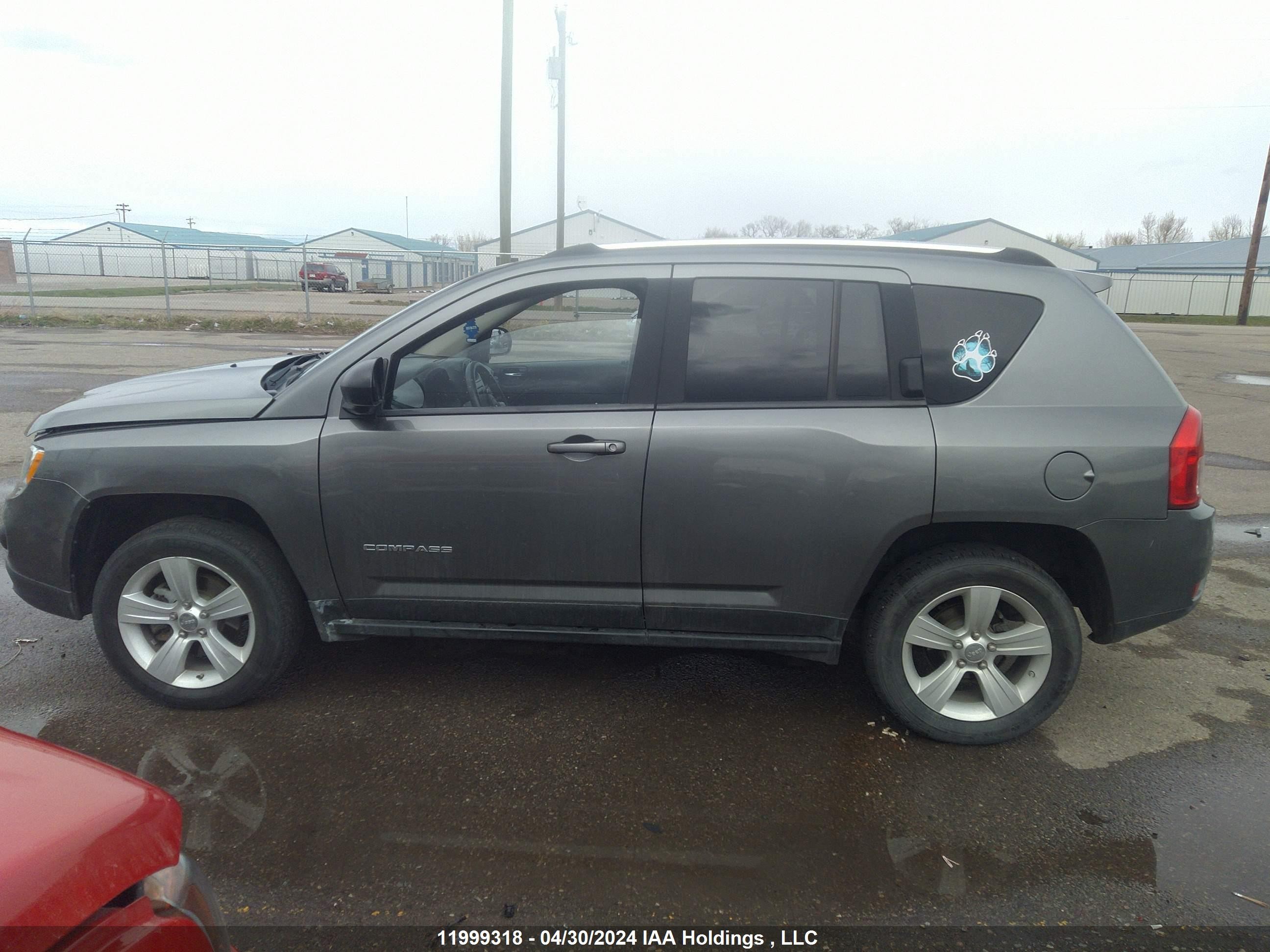 Photo 13 VIN: 1C4NJDAB5CD641880 - JEEP COMPASS 