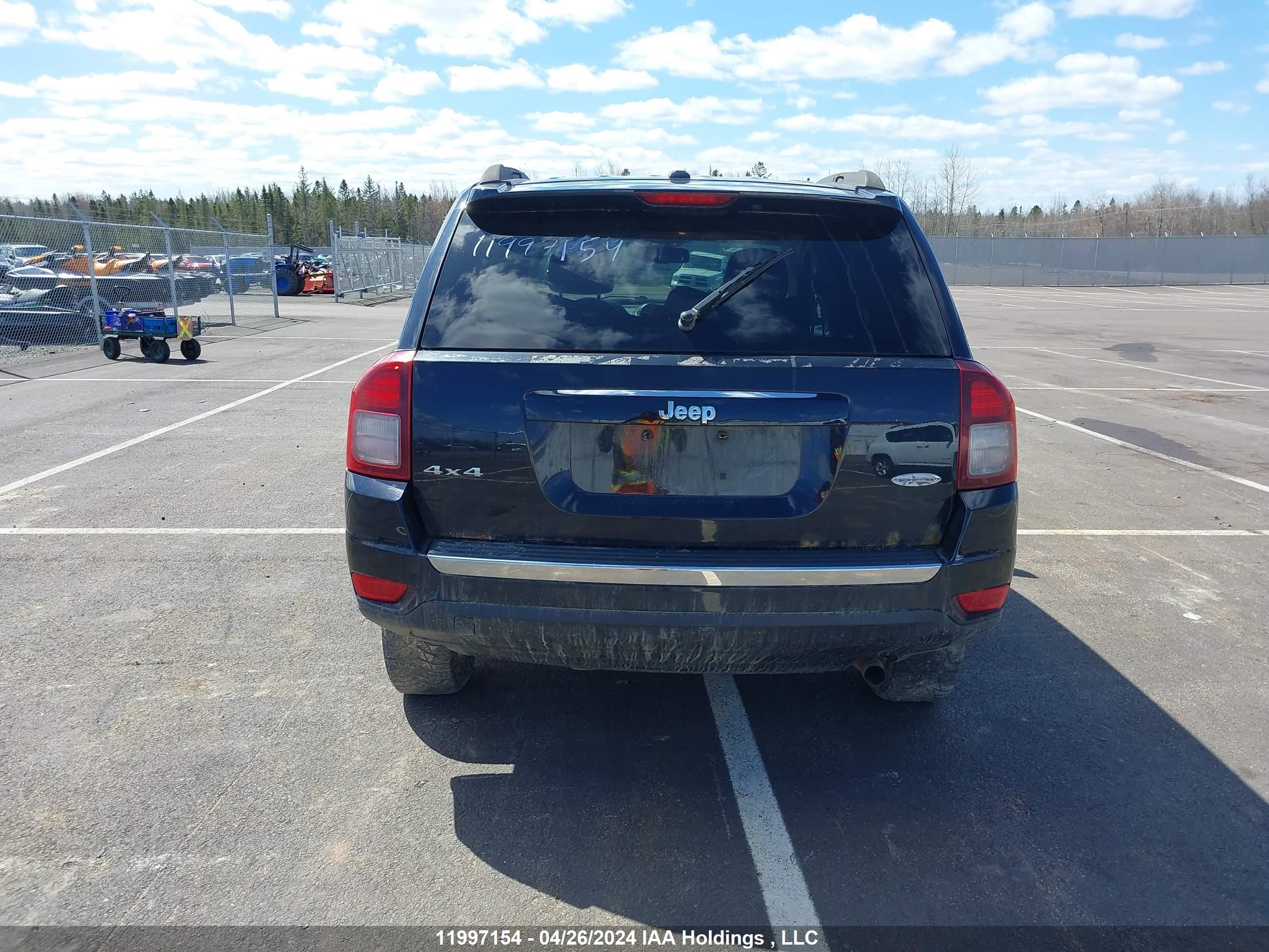 Photo 15 VIN: 1C4NJDAB6FD338336 - JEEP COMPASS 