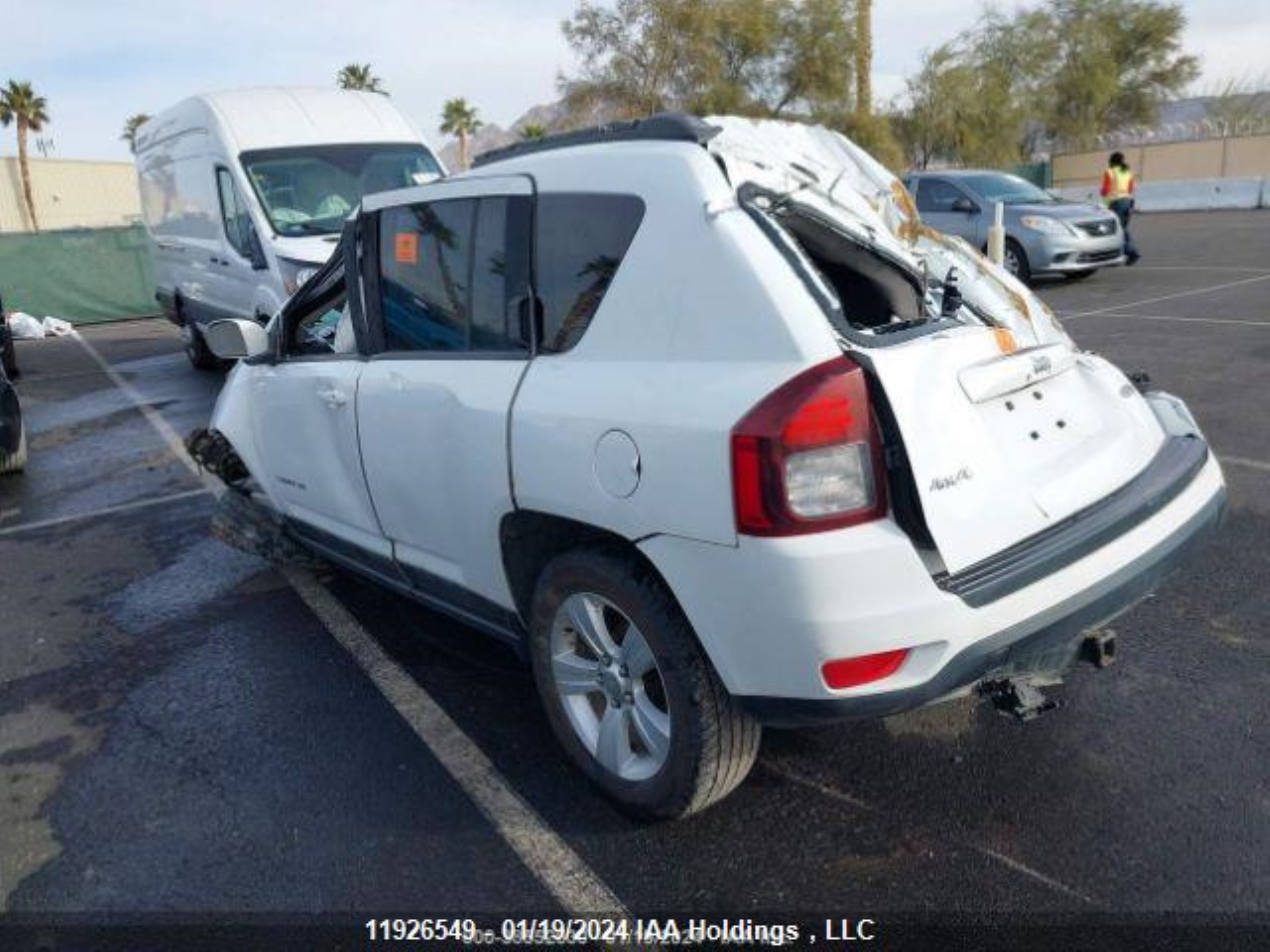 Photo 4 VIN: 1C4NJDAB7GD594101 - JEEP COMPASS 