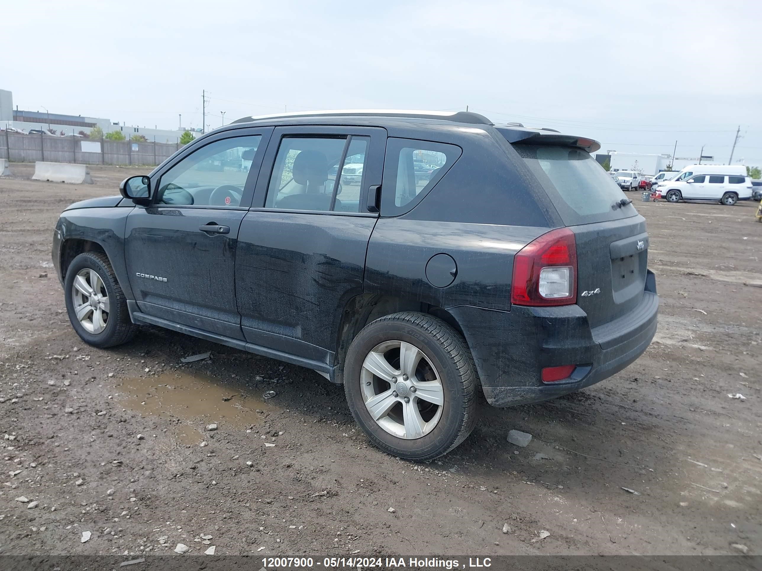 Photo 2 VIN: 1C4NJDABXED641067 - JEEP COMPASS 