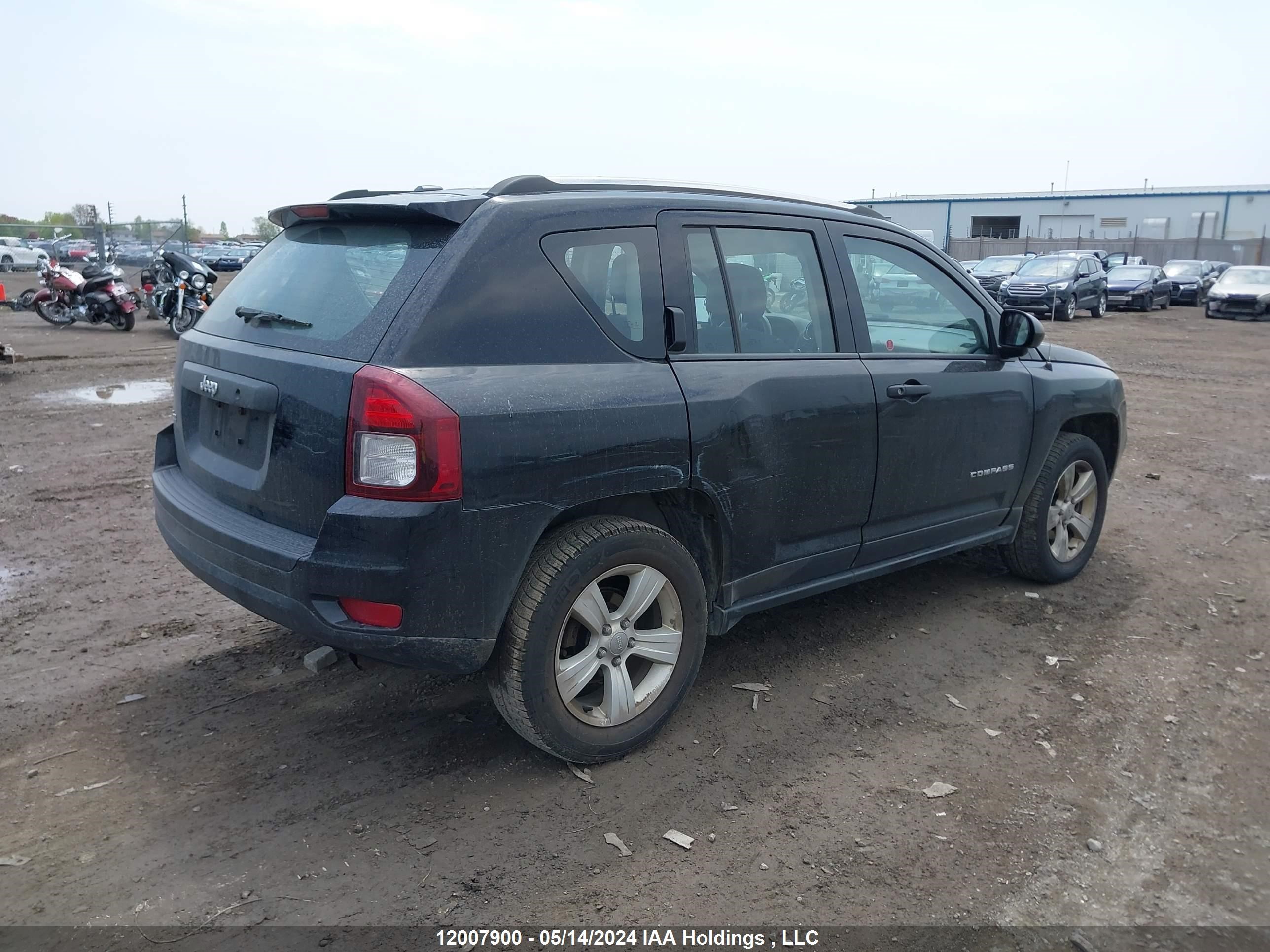 Photo 3 VIN: 1C4NJDABXED641067 - JEEP COMPASS 