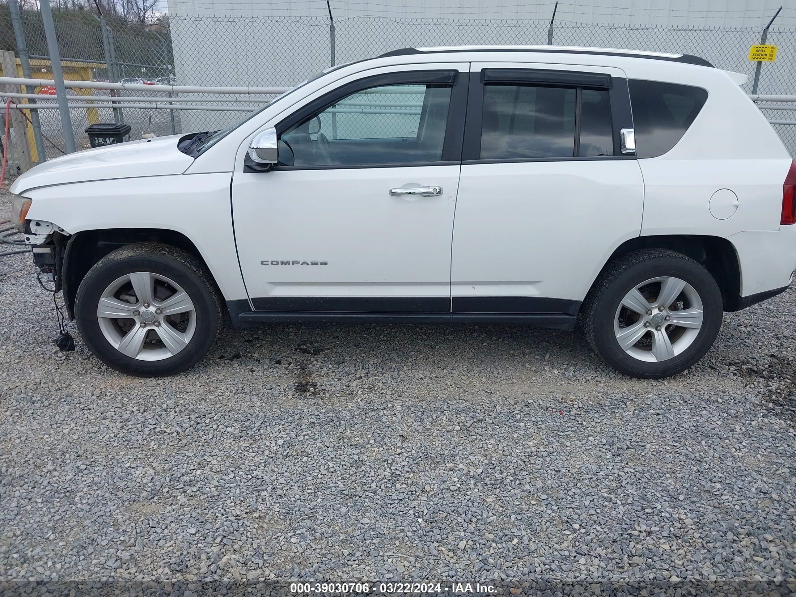 Photo 14 VIN: 1C4NJDBB0ED566488 - JEEP COMPASS 