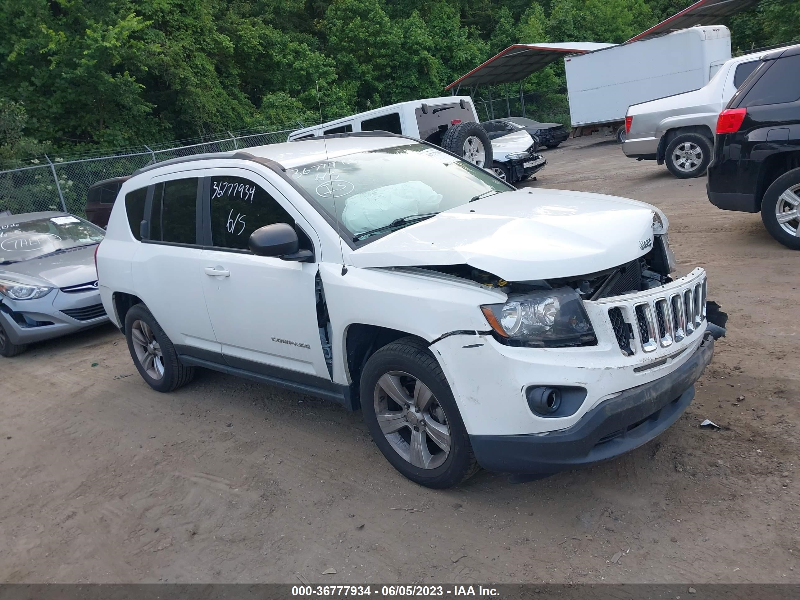 Photo 0 VIN: 1C4NJDBB0GD718921 - JEEP COMPASS 