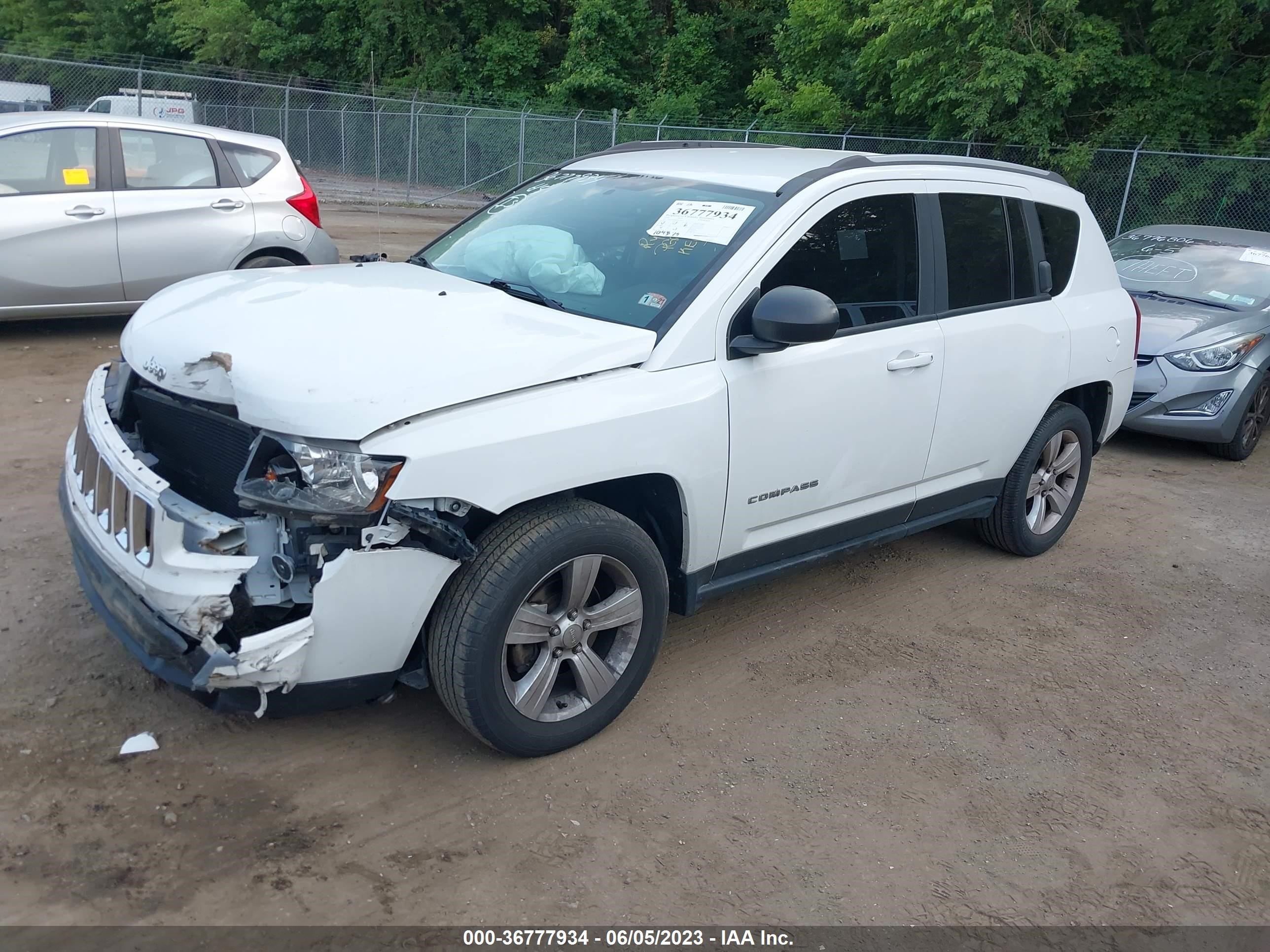 Photo 1 VIN: 1C4NJDBB0GD718921 - JEEP COMPASS 