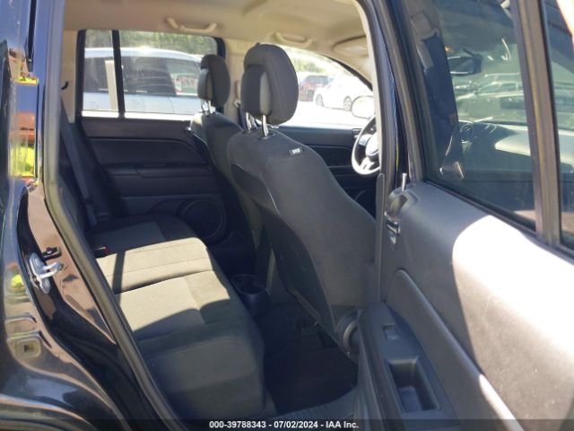 Photo 7 VIN: 1C4NJDBB0GD780786 - JEEP COMPASS 