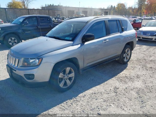 Photo 1 VIN: 1C4NJDBB0HD105781 - JEEP COMPASS 