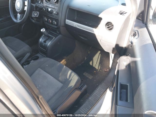 Photo 4 VIN: 1C4NJDBB0HD105781 - JEEP COMPASS 