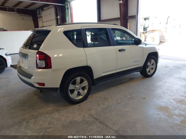 Photo 3 VIN: 1C4NJDBB0HD129417 - JEEP COMPASS 