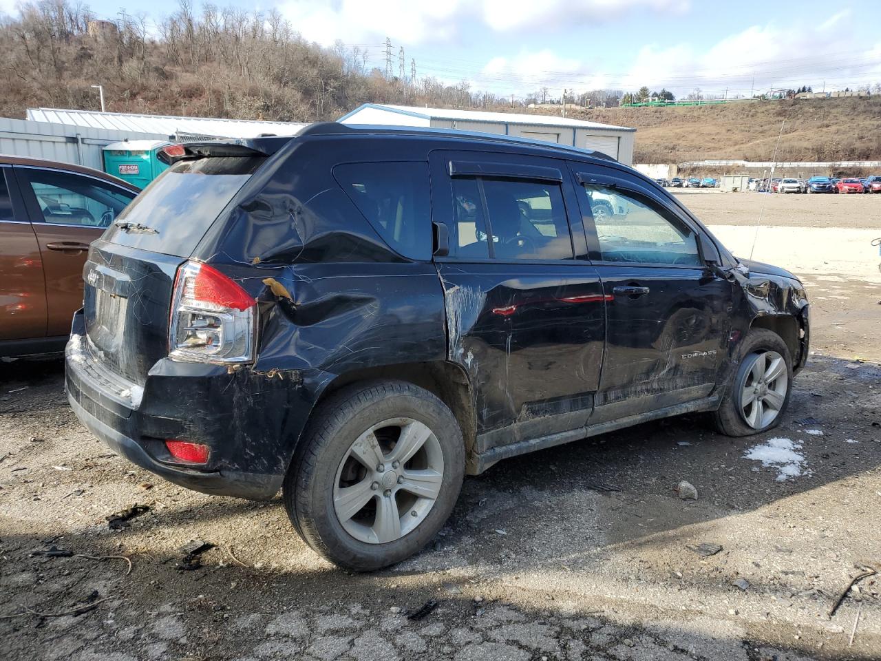 Photo 2 VIN: 1C4NJDBB1CD554816 - JEEP COMPASS 