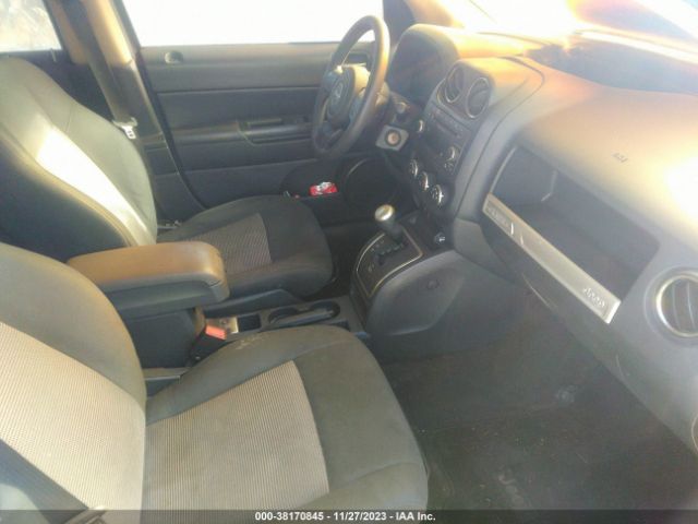 Photo 4 VIN: 1C4NJDBB1ED828633 - JEEP COMPASS 