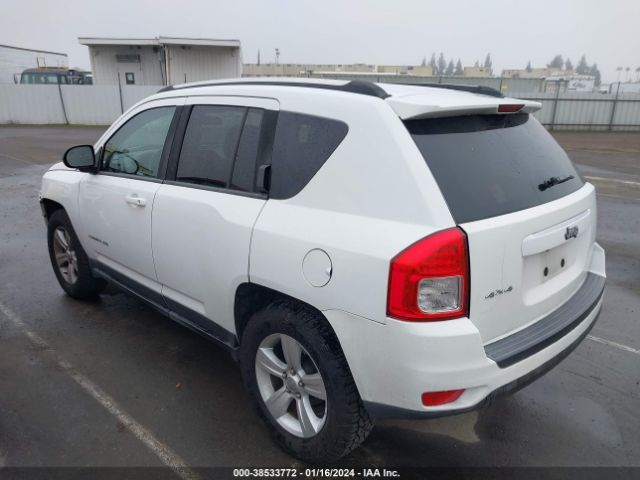 Photo 2 VIN: 1C4NJDBB1ED880392 - JEEP COMPASS 