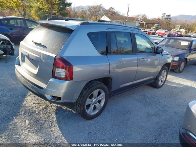 Photo 3 VIN: 1C4NJDBB1GD610372 - JEEP COMPASS 