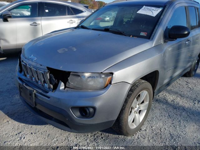 Photo 5 VIN: 1C4NJDBB1GD610372 - JEEP COMPASS 