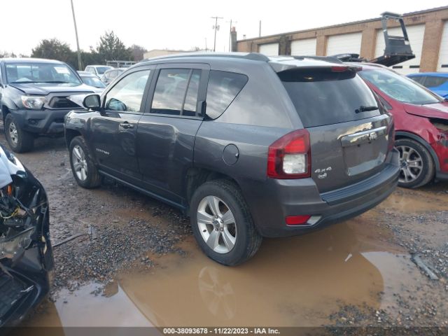 Photo 2 VIN: 1C4NJDBB1GD631111 - JEEP COMPASS 