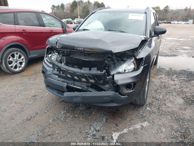 Photo 5 VIN: 1C4NJDBB1GD631111 - JEEP COMPASS 