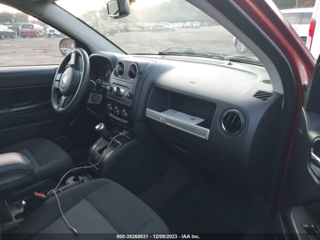 Photo 4 VIN: 1C4NJDBB1GD778514 - JEEP COMPASS 