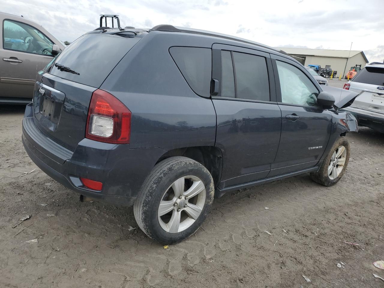 Photo 2 VIN: 1C4NJDBB2GD507882 - JEEP COMPASS 