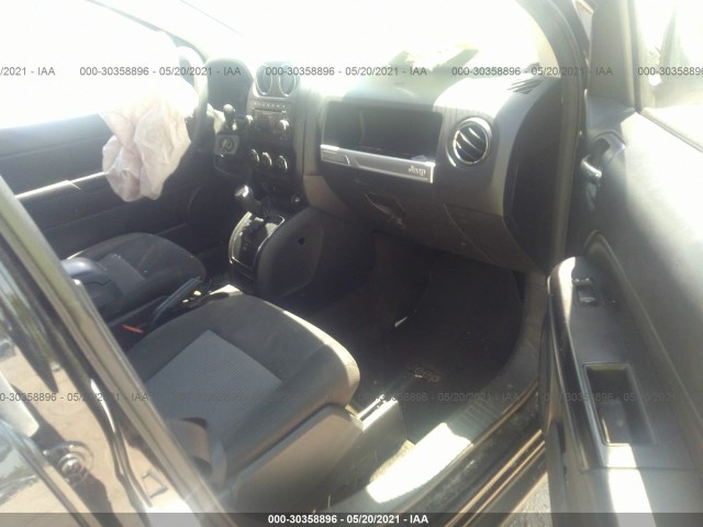 Photo 4 VIN: 1C4NJDBB2GD572022 - JEEP COMPASS 