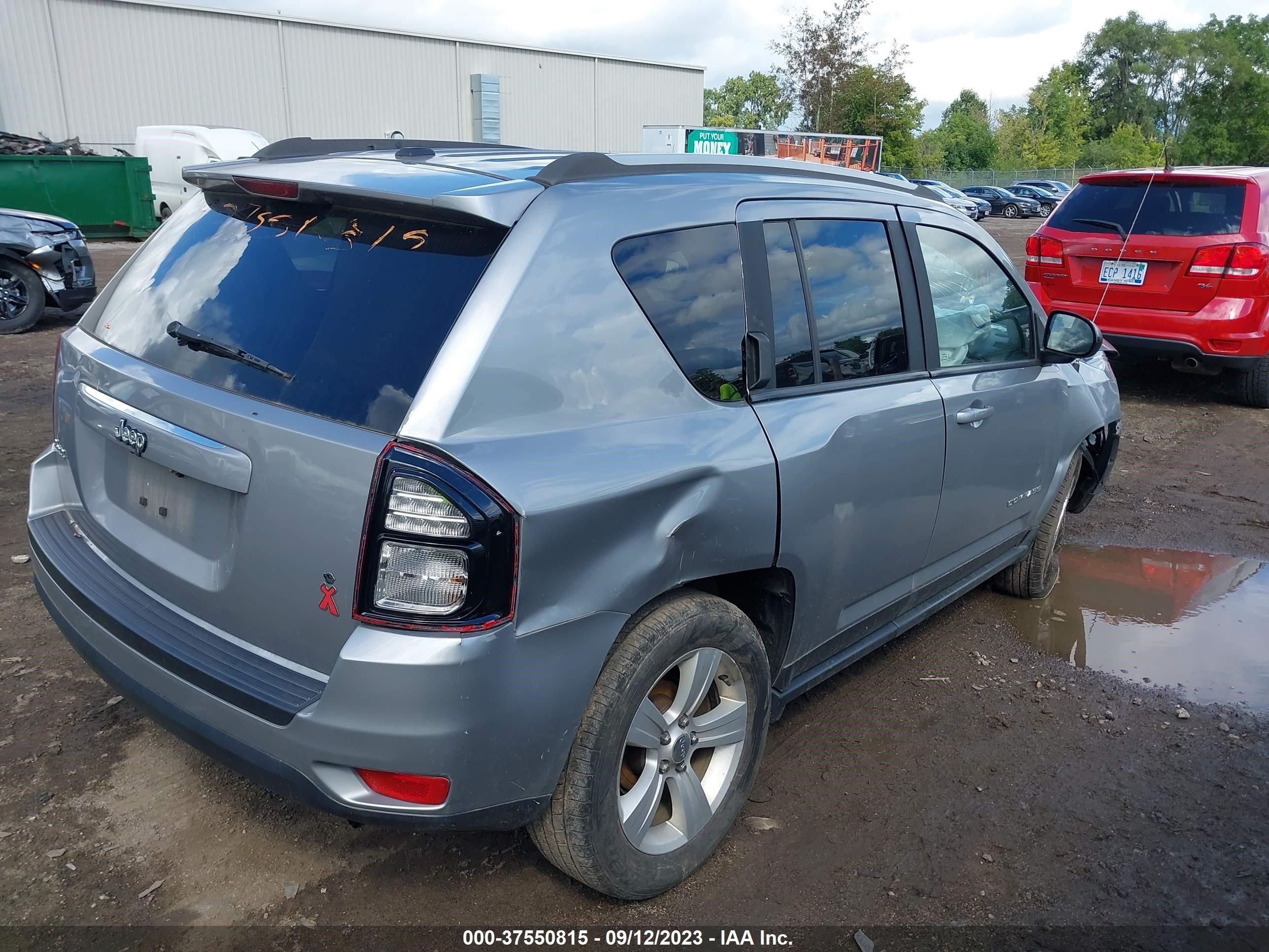 Photo 3 VIN: 1C4NJDBB2GD595154 - JEEP COMPASS 