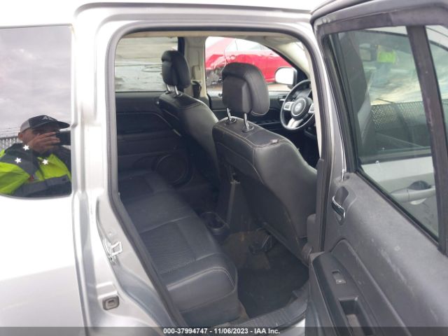 Photo 7 VIN: 1C4NJDBB2HD127975 - JEEP COMPASS 