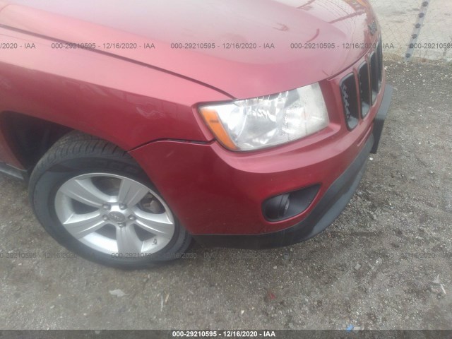 Photo 5 VIN: 1C4NJDBB3CD553134 - JEEP COMPASS 