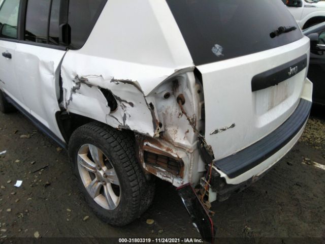 Photo 5 VIN: 1C4NJDBB3GD587970 - JEEP COMPASS 