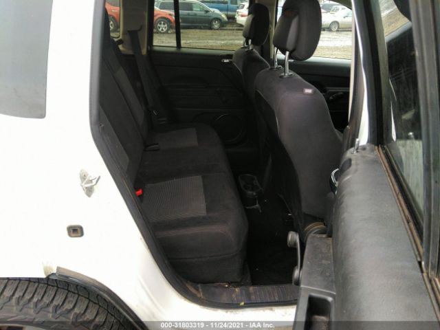 Photo 7 VIN: 1C4NJDBB3GD587970 - JEEP COMPASS 