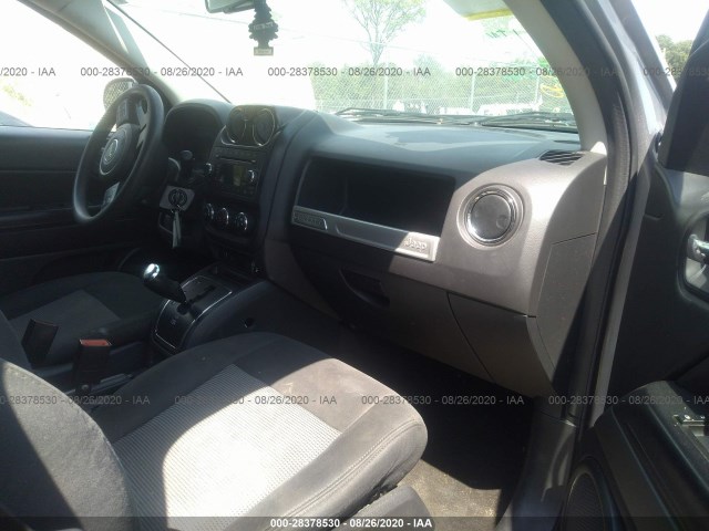 Photo 4 VIN: 1C4NJDBB3GD635855 - JEEP COMPASS 