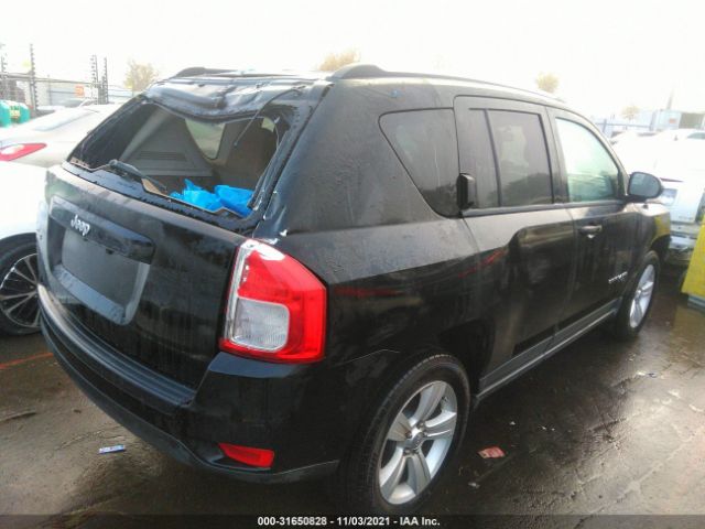 Photo 3 VIN: 1C4NJDBB4CD573229 - JEEP COMPASS 