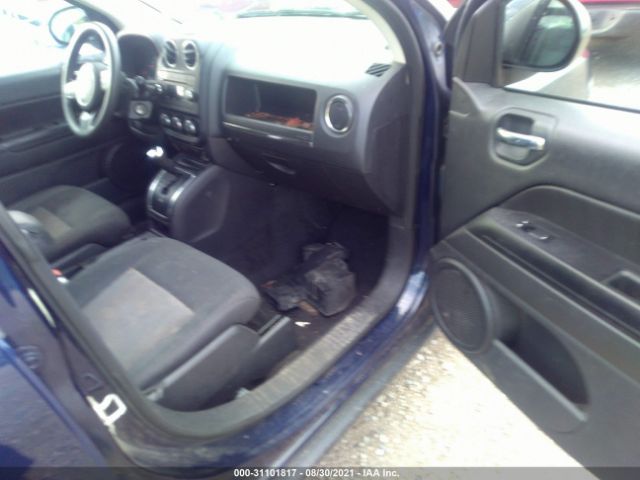 Photo 4 VIN: 1C4NJDBB4CD661925 - JEEP COMPASS 