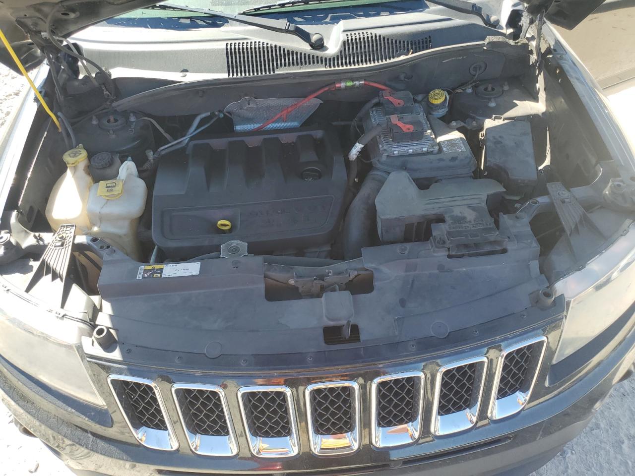 Photo 10 VIN: 1C4NJDBB4ED824981 - JEEP COMPASS 