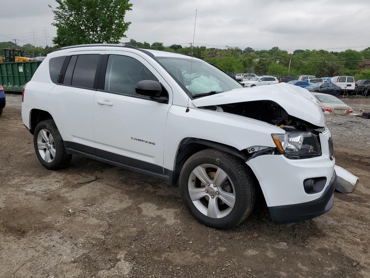 Photo 3 VIN: 1C4NJDBB4GD500397 - JEEP COMPASS 