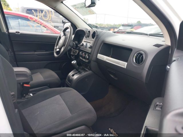 Photo 4 VIN: 1C4NJDBB4GD566058 - JEEP COMPASS 