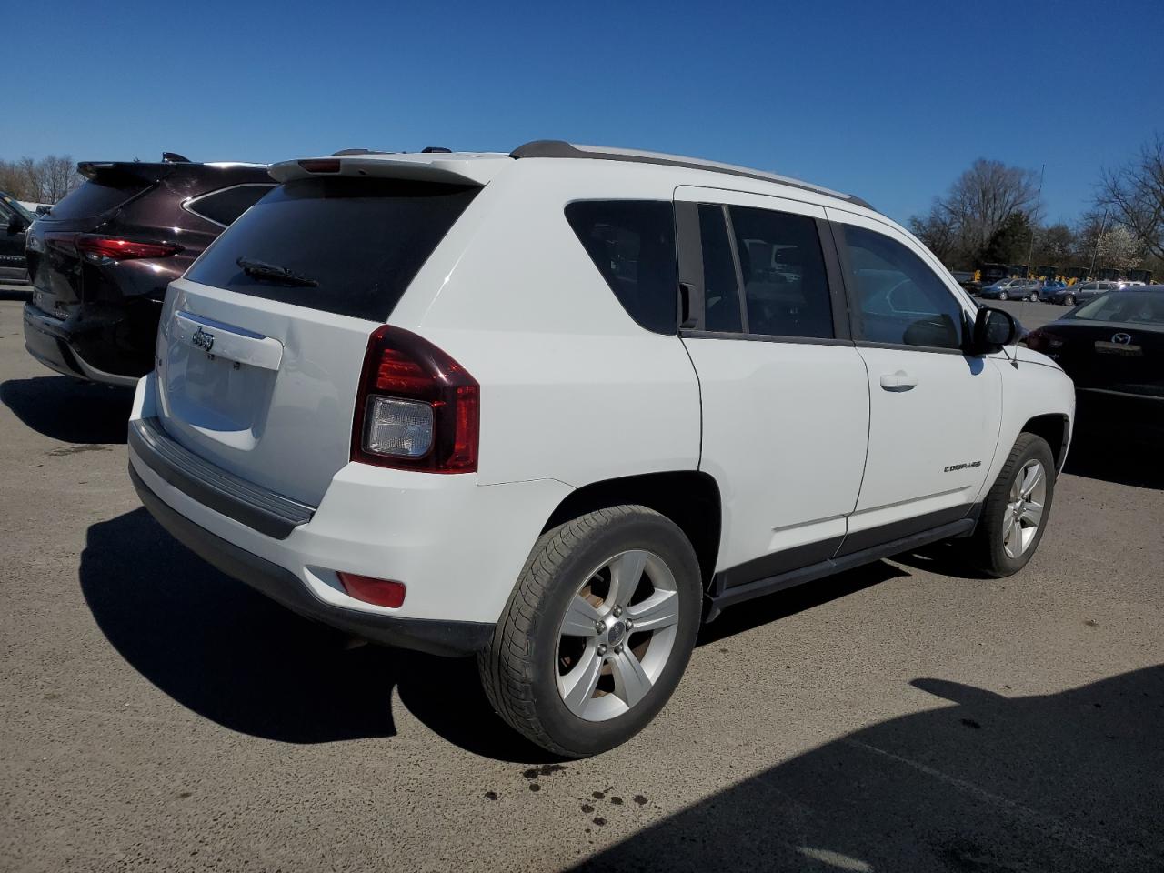 Photo 2 VIN: 1C4NJDBB4GD780368 - JEEP COMPASS 