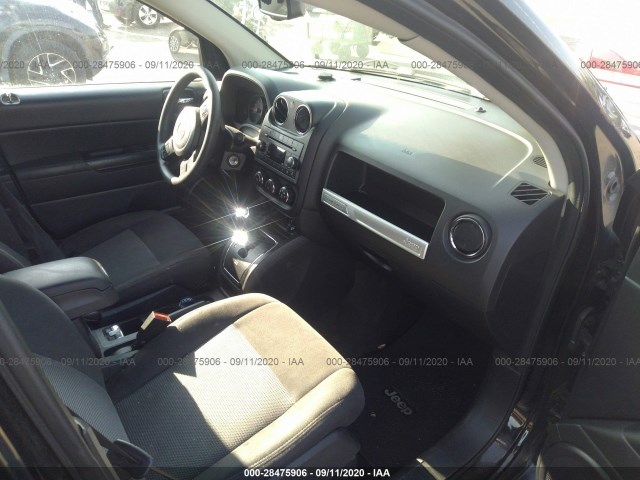 Photo 4 VIN: 1C4NJDBB5GD550161 - JEEP COMPASS 