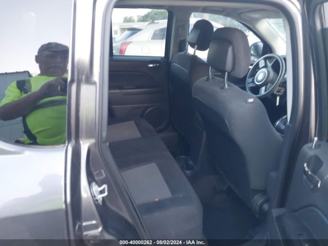 Photo 7 VIN: 1C4NJDBB5GD662877 - JEEP COMPASS 