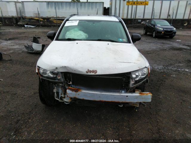 Photo 5 VIN: 1C4NJDBB5GD714637 - JEEP COMPASS 