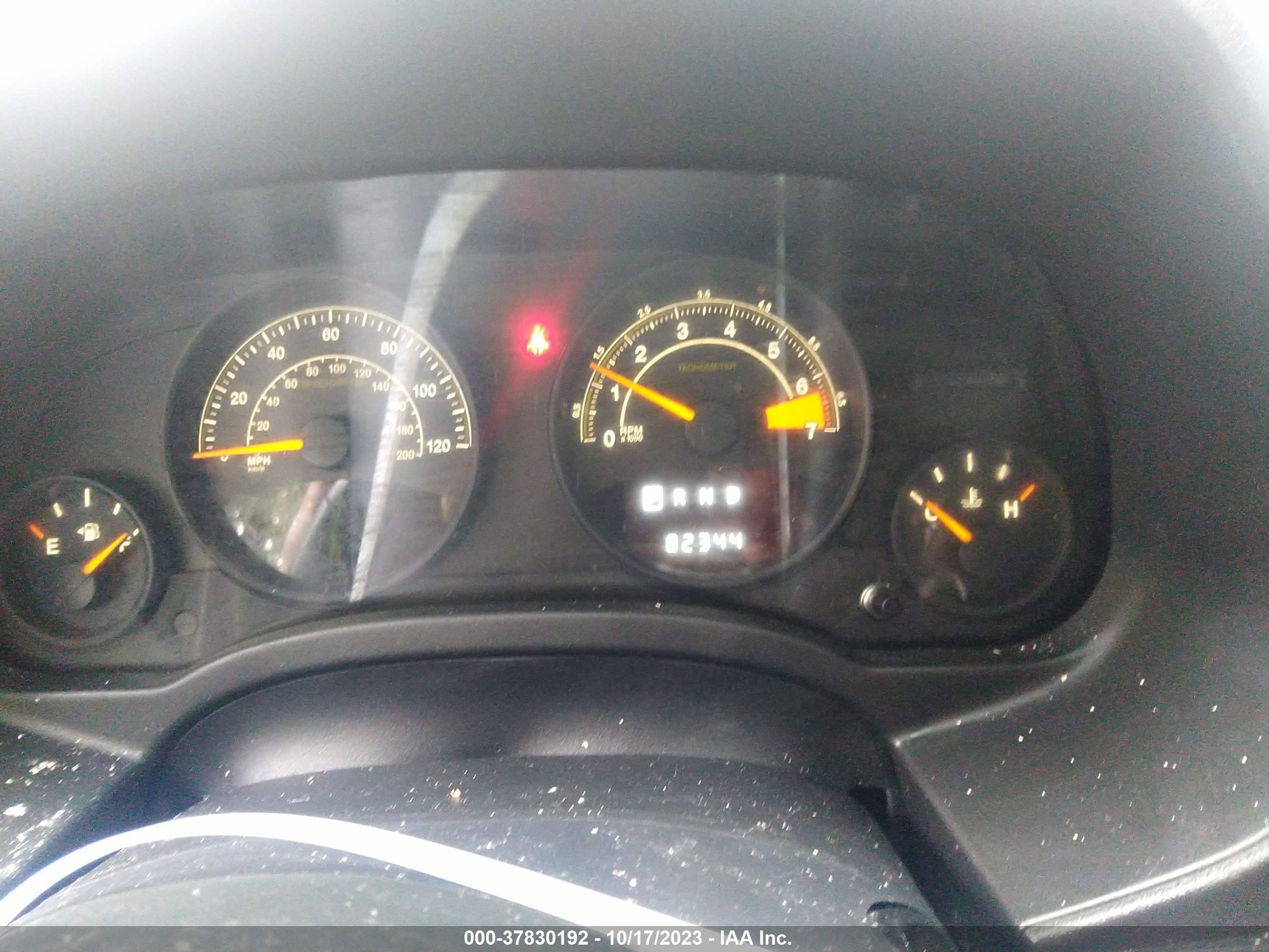 Photo 6 VIN: 1C4NJDBB5GD731051 - JEEP COMPASS 