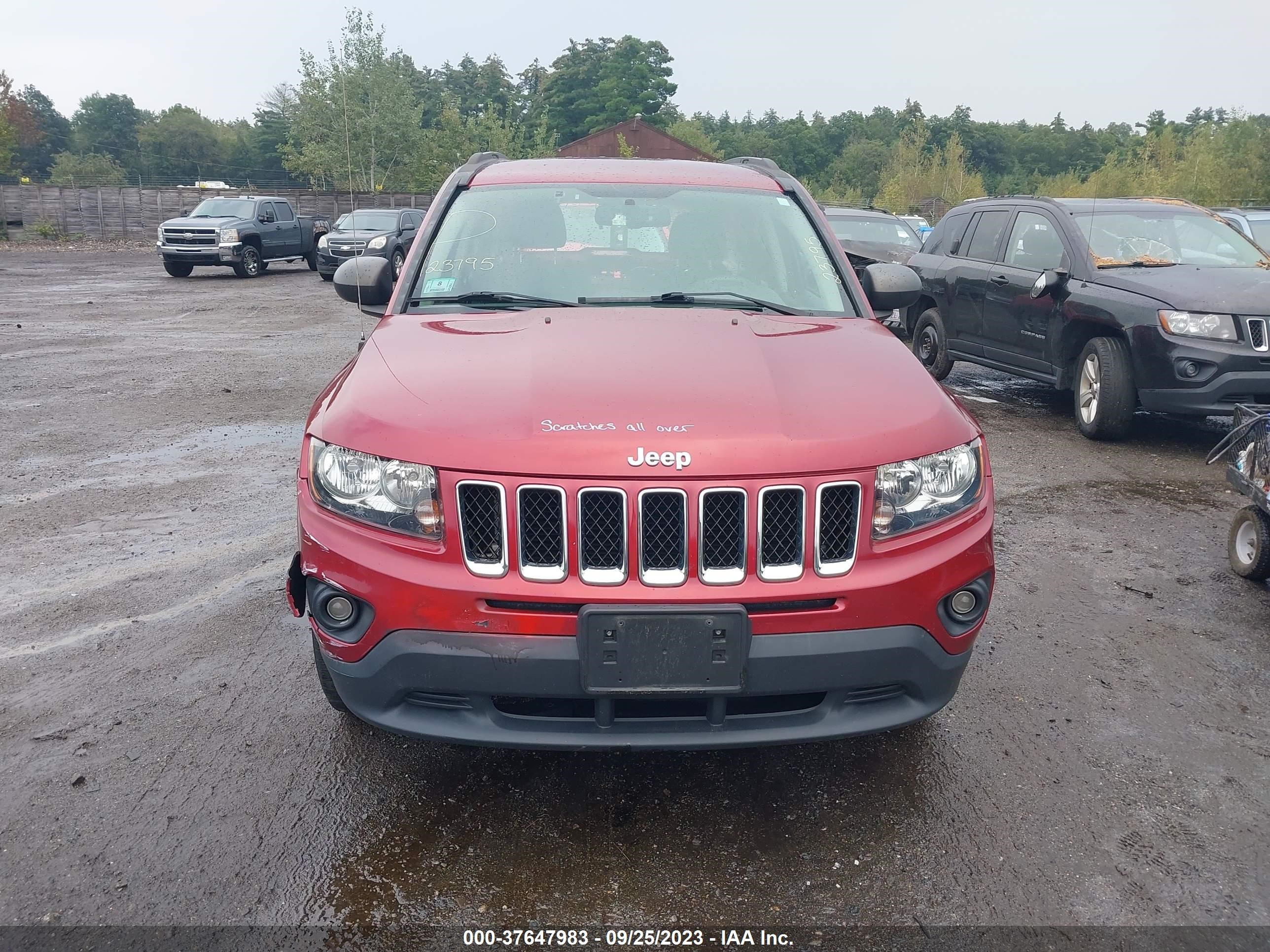 Photo 11 VIN: 1C4NJDBB5HD105937 - JEEP COMPASS 