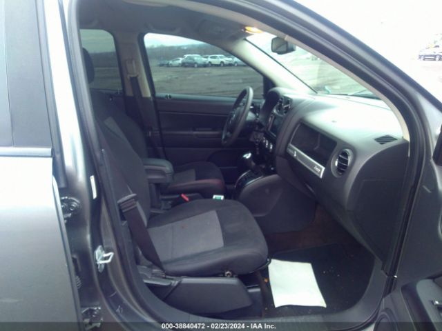 Photo 4 VIN: 1C4NJDBB6ED623244 - JEEP COMPASS 