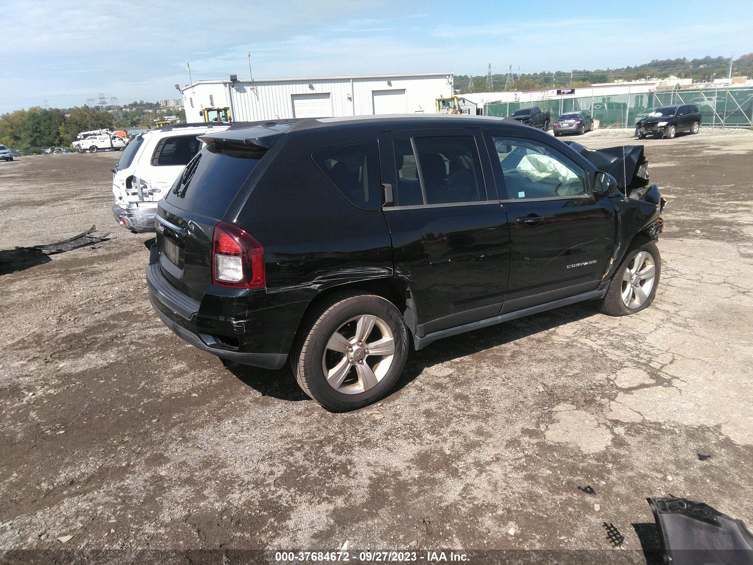 Photo 3 VIN: 1C4NJDBB6FD291873 - JEEP COMPASS 