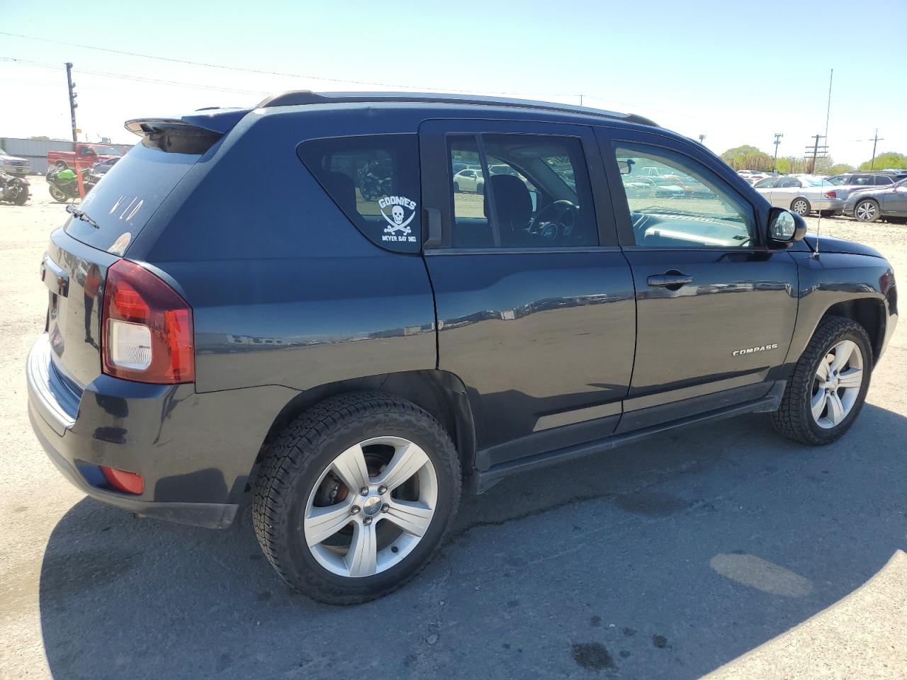 Photo 2 VIN: 1C4NJDBB6FD437883 - JEEP COMPASS 