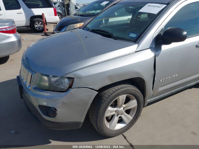 Photo 5 VIN: 1C4NJDBB6GD733505 - JEEP COMPASS 